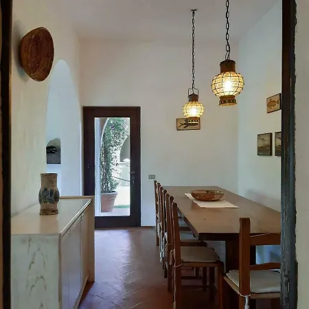 Ferula, Serr'e Morus * Villasimius
