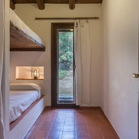 Villa Ferula, Serr'e Morus *
